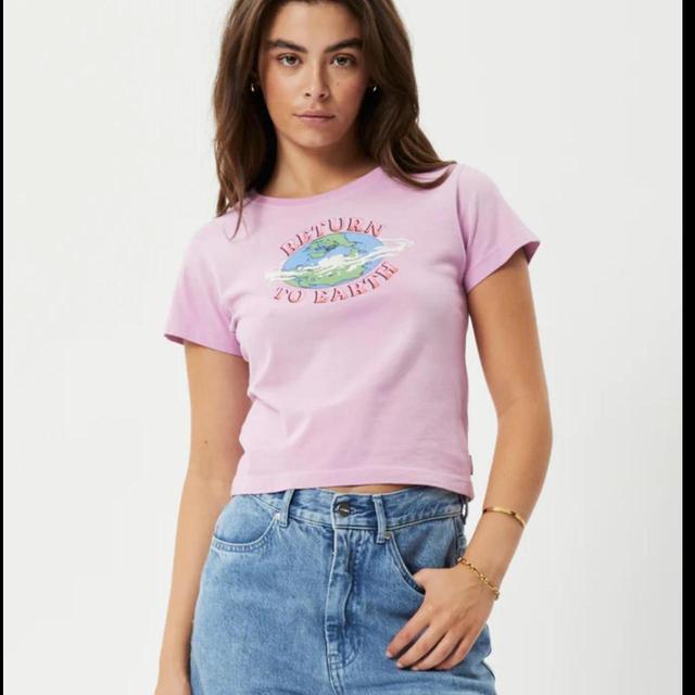 Afends Women's T-shirt - Pink - M on Productcaster.