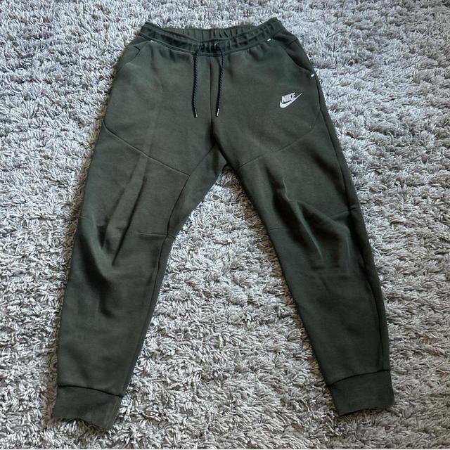 Nike Men's Sweatpants - Khaki/Green - M on Productcaster.