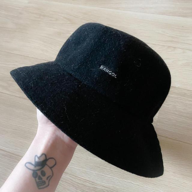 Kangol Women's Wool Hat - Black on Productcaster.