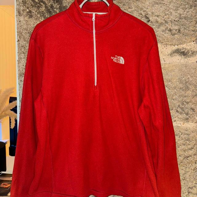 The North Face Men's Jumper - Red - M on Productcaster.