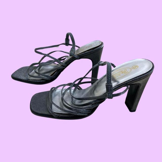 Vintage Women's Sandals - Silver - UK 5 on Productcaster.