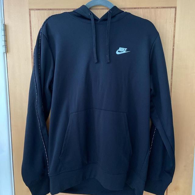 Nike Men's Hoodie - Black - M on Productcaster.