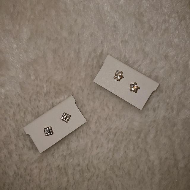 Women's Earrings - Gold on Productcaster.