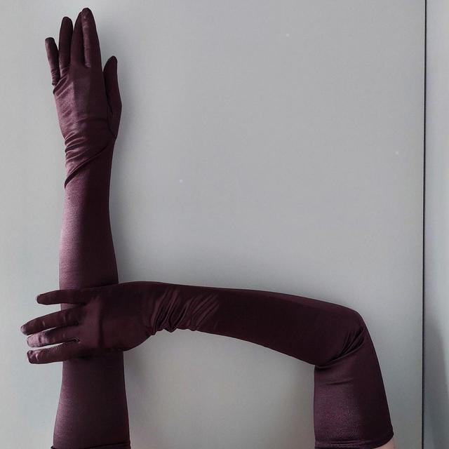 Custom Women's Gloves - Brown on Productcaster.