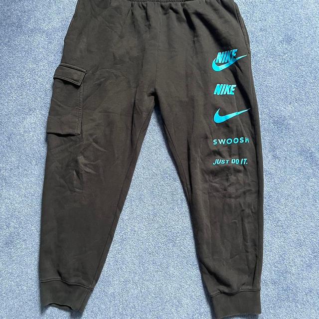 Nike Men's Sweatpants - Black - L on Productcaster.