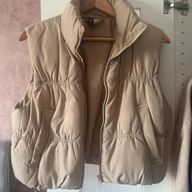 H&M Women's Gilet - Tan - UK 8 on Productcaster.