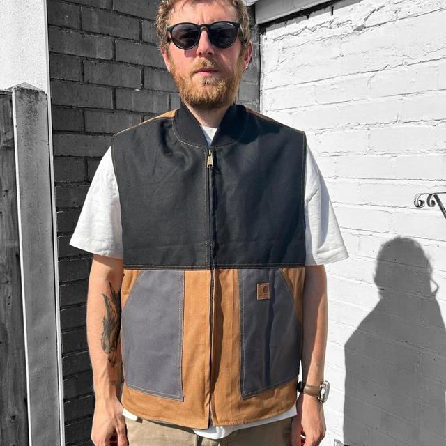 Carhartt Men's Gilet - Brown/Tan - L on Productcaster.