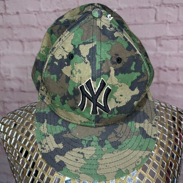 New Era Men's Caps - Multi/Green on Productcaster.