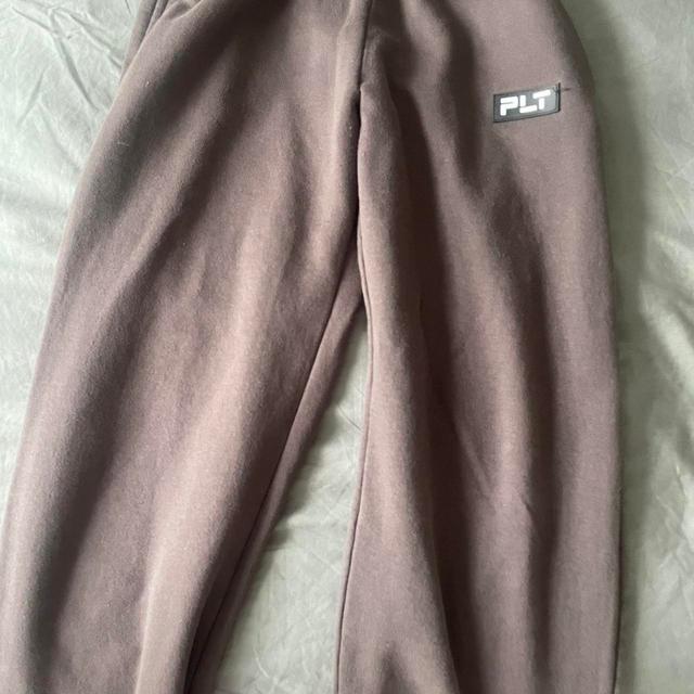 PrettyLittleThing Women's Sweatpants - Brown - UK 4 on Productcaster.