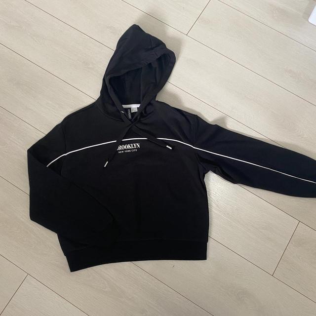 H&M Women's Hoodie - Black - S on Productcaster.