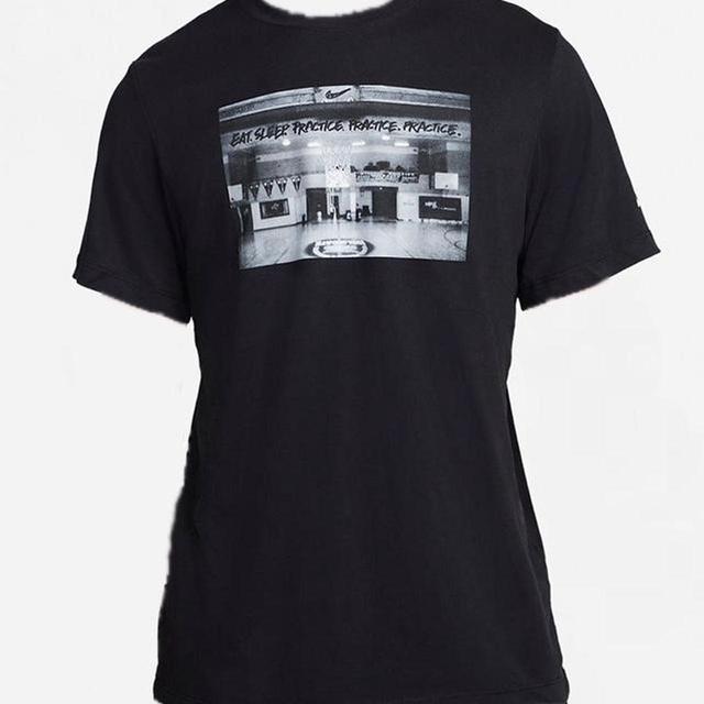 Nike Men's T-shirt - Black - M on Productcaster.