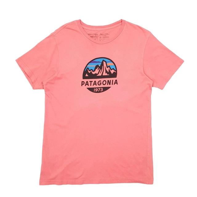 Patagonia Men's T-shirt - Pink - M on Productcaster.