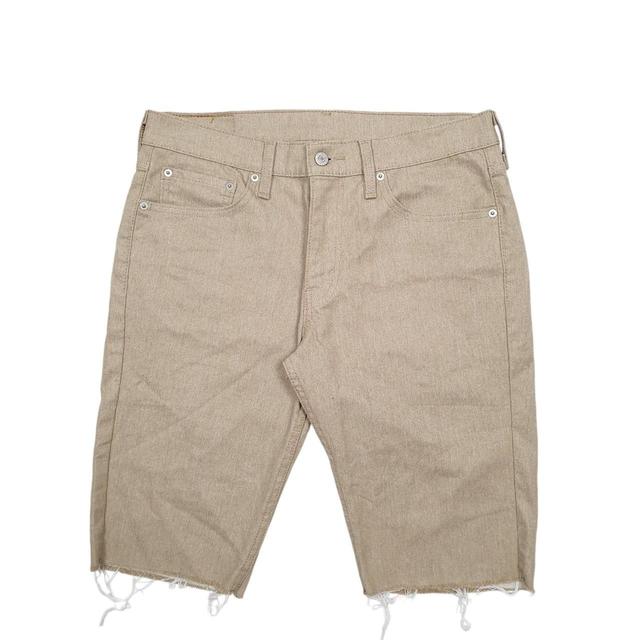 Levi's Men's Shorts - Cream - 32" on Productcaster.