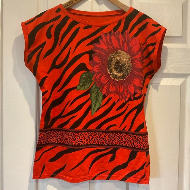 Preloved Women's T-shirt - Orange - M on Productcaster.