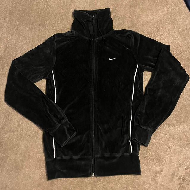 Nike Women's Sweatshirt - Black - 8 on Productcaster.