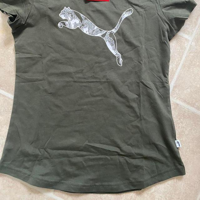 Puma Women's T-shirt - Khaki - XS on Productcaster.