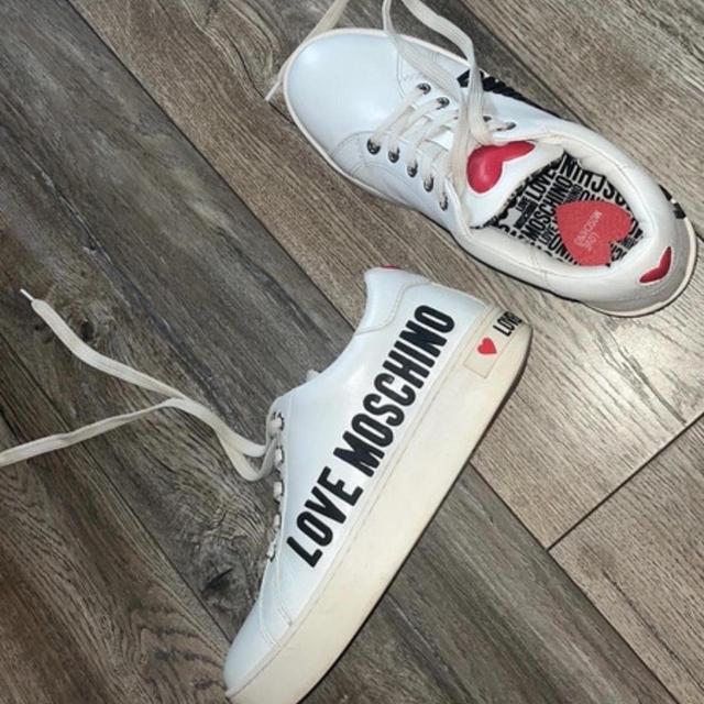 Love Moschino Women's Trainers - White - UK 5 on Productcaster.