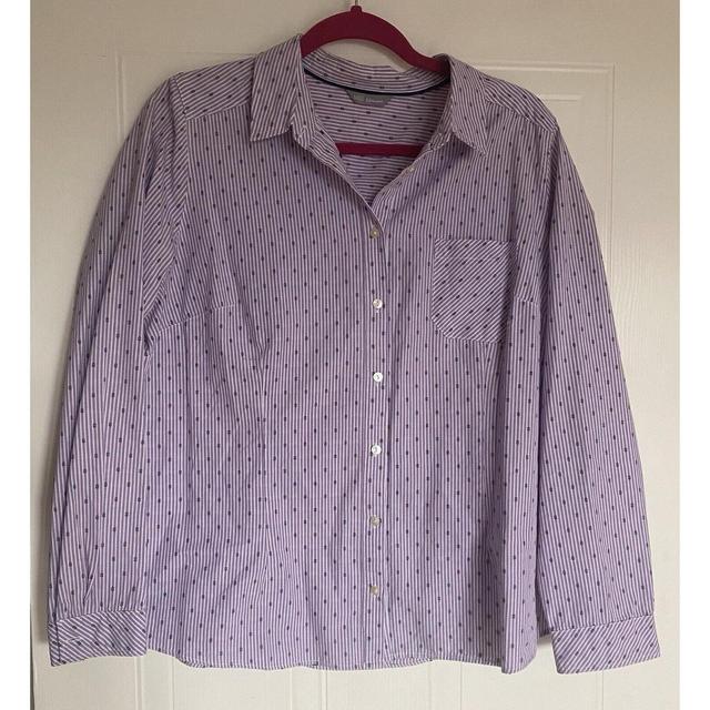 Marks & Spencer Women's Blouse - Purple/White - 18 on Productcaster.