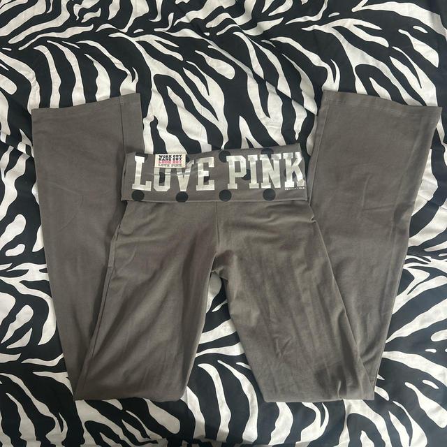 Victoria's Secret PINK Women's Leggings - Silver/Grey - XS on Productcaster.