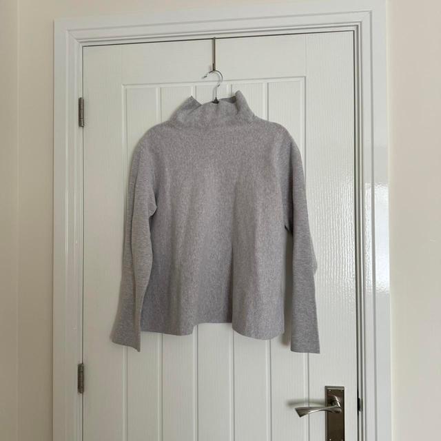 COS Women's Jumper - Grey - M on Productcaster.