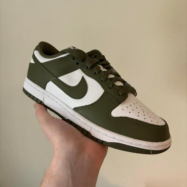 Nike Women's Trainers - Green/Khaki - UK 6 on Productcaster.