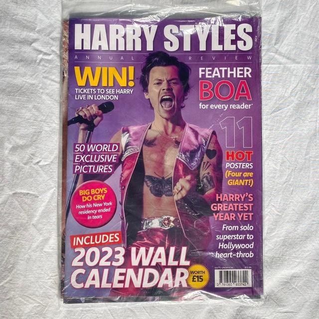 Harry's Magazine - Purple/Pink on Productcaster.