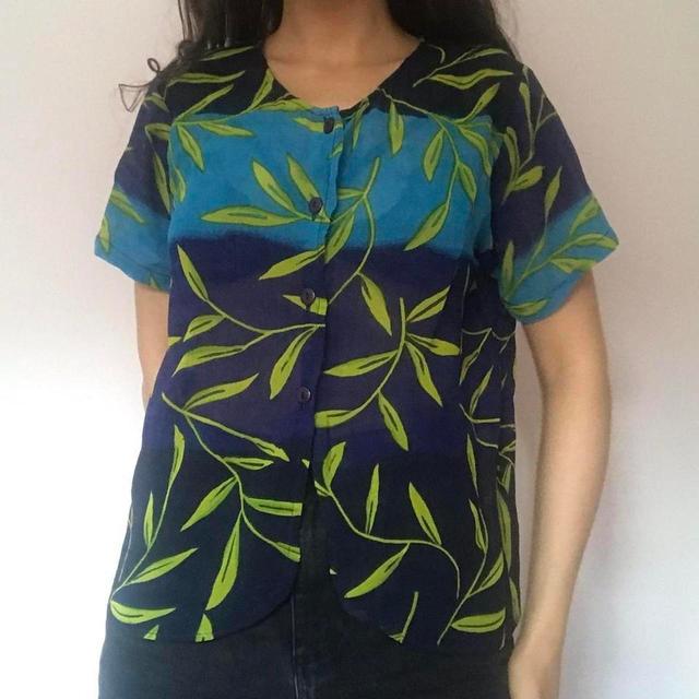 Vintage Women's Shirt - Blue - M on Productcaster.