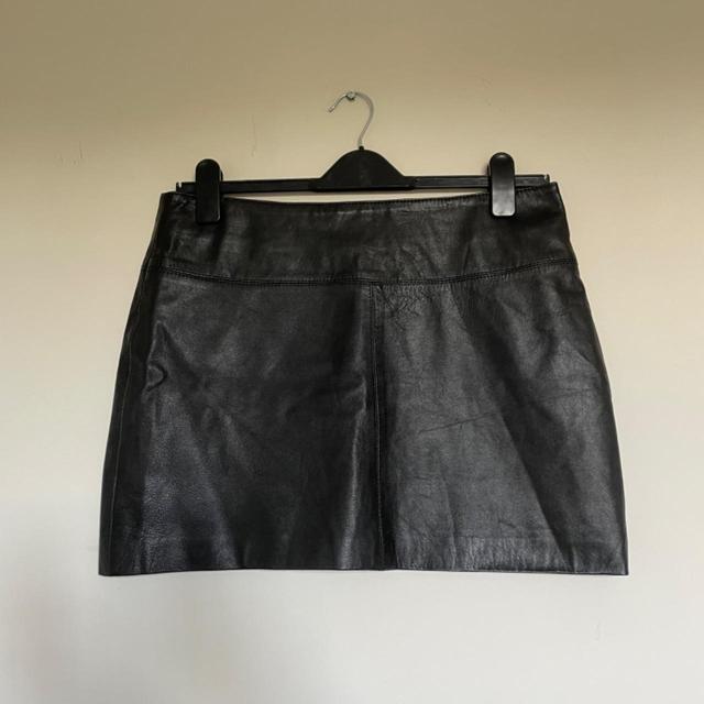 Warehouse Women's Mini Skirt - Black - L on Productcaster.