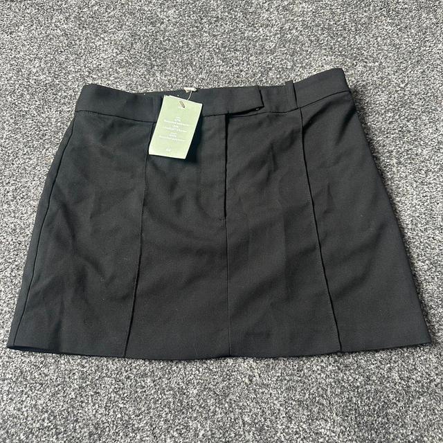 H&M Women's Skirt - Black - UK 10 on Productcaster.