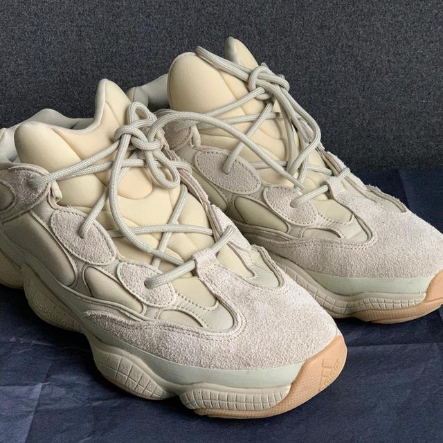 Yeezy Men's Trainers - Cream - UK 9.5 on Productcaster.