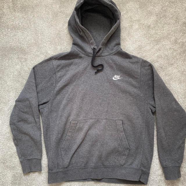 Nike Men's Hoodie - Grey - M on Productcaster.