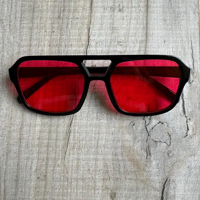 Women's Aviator Sunglasses - Black/Red on Productcaster.