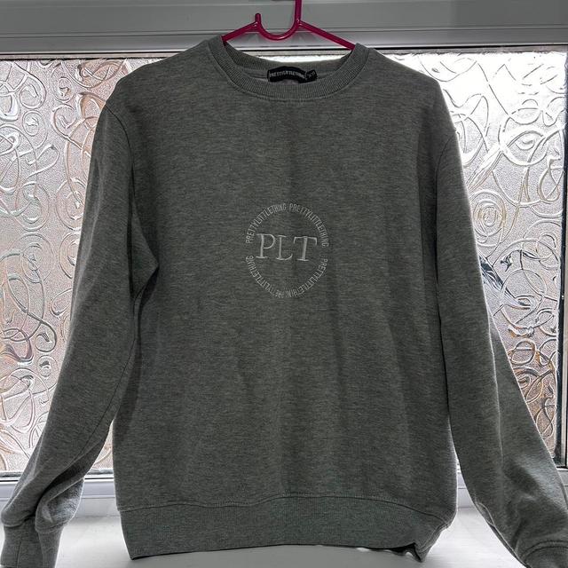 PrettyLittleThing Women's Sweatshirt - Grey - XS on Productcaster.