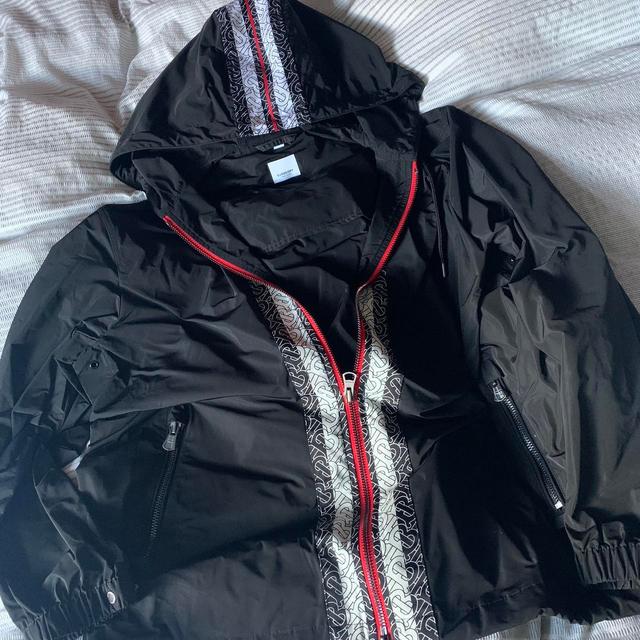 Burberry Men's Windbreaker Jacket - Black/Red - L on Productcaster.