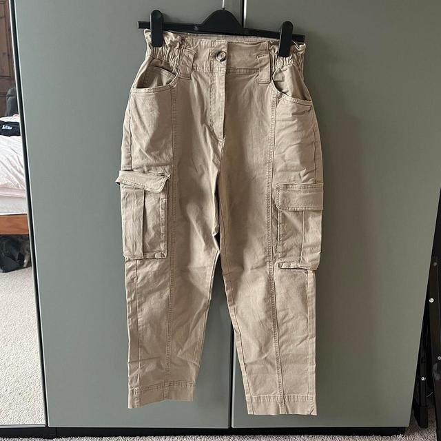 H&M Women's Cargo Trousers - Cream - UK 10 on Productcaster.