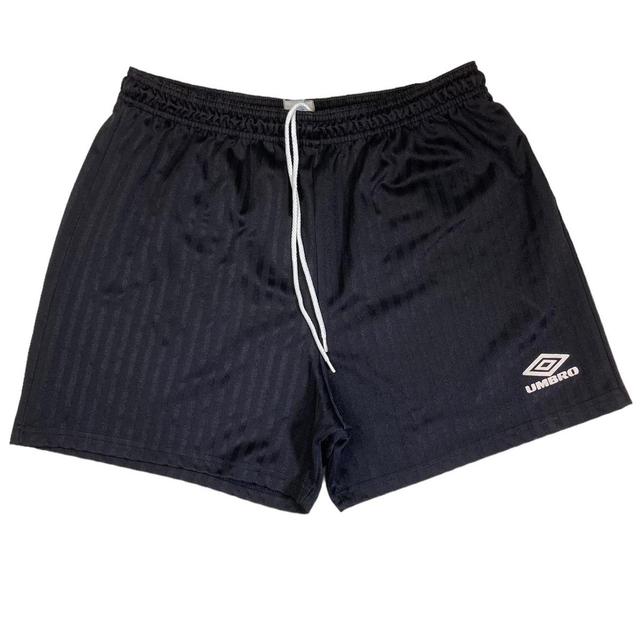 Umbro Men's Shorts - Black - 30" on Productcaster.