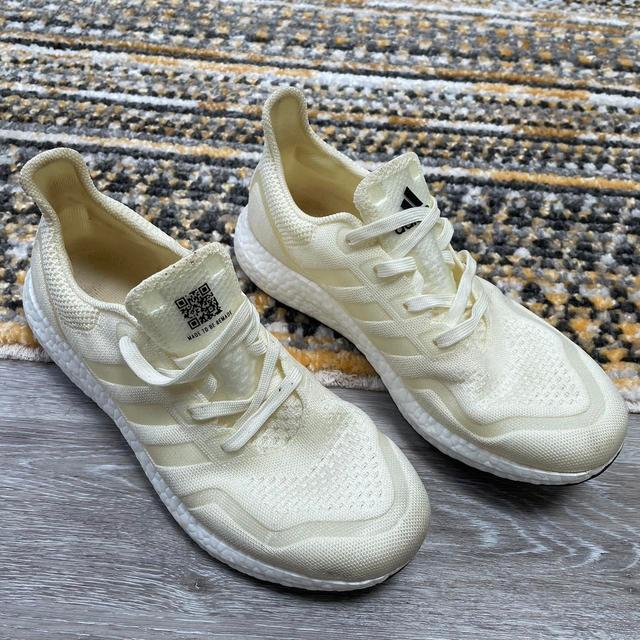 Adidas Men's Trainers - Cream/White - UK 9.5 on Productcaster.