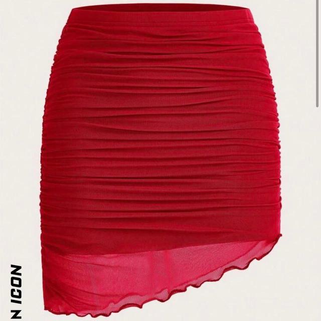 SHEIN Women's Skirt - Red - UK 6 on Productcaster.