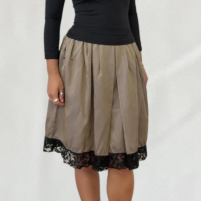 Miu Miu Women's Skirt - Cream/Black - 28" on Productcaster.