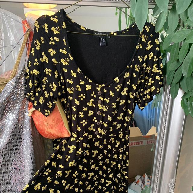 New Look Women's Mini Dress - Black/Yellow - 6 on Productcaster.