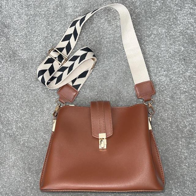 Women's Crossbody bags - Brown on Productcaster.