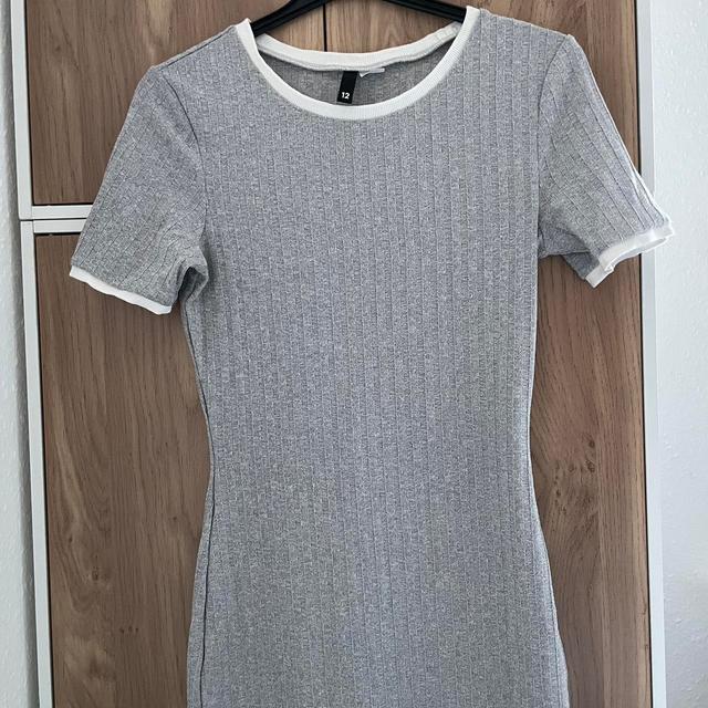 H&M Women's Bodycon Dress - Grey - 12 on Productcaster.