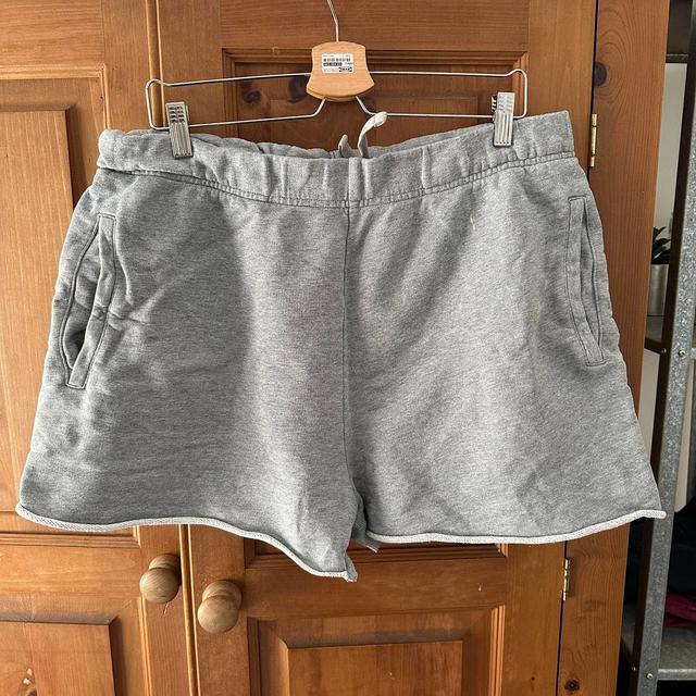 Carhartt Men's Shorts - Grey - XL on Productcaster.