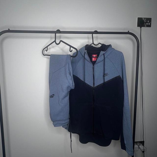 Nike Men's Hoodie - Blue/Navy - M on Productcaster.