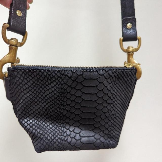 Women's Crossbody bags - Black on Productcaster.