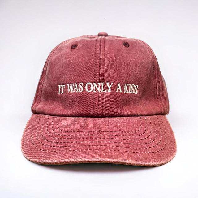 Vintage Men's Caps - Red/White on Productcaster.