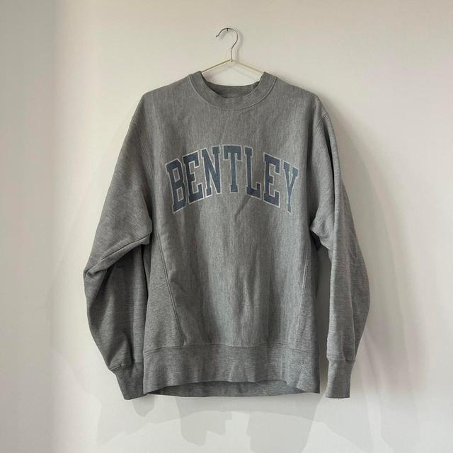 Champion Men's Sweatshirt - Grey - M on Productcaster.