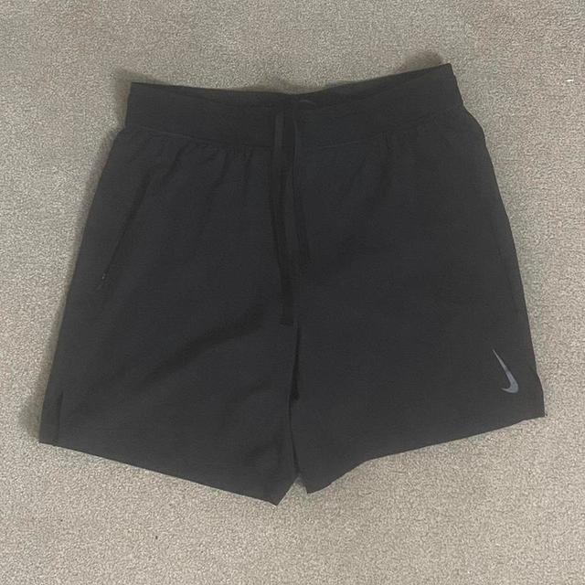 Nike Men's Shorts - Black - M on Productcaster.