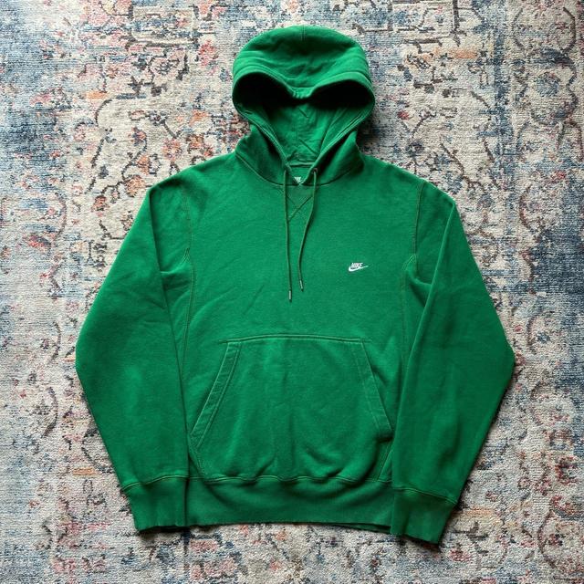 Nike Men's Hoodie - Green - M on Productcaster.