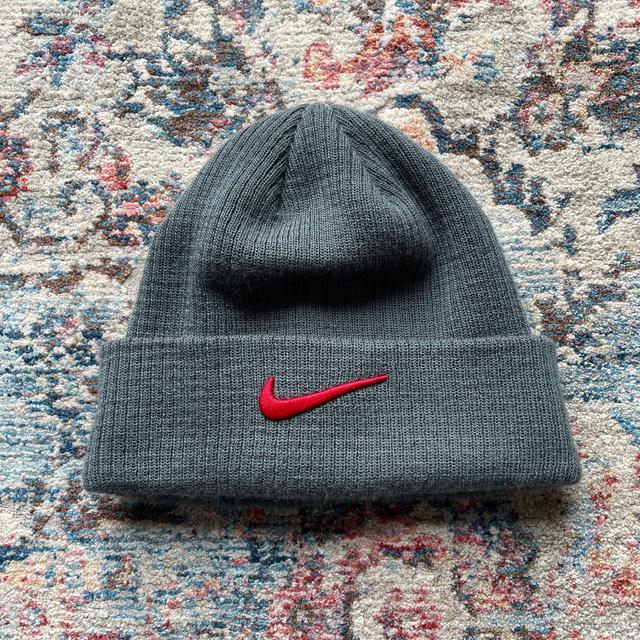 Nike Men's Beanies - Grey on Productcaster.